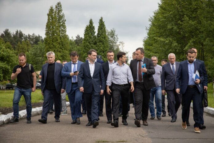 Зеленський скликав РНБО після аварії на шахті «Лісова» Зеленський скликав РНБО після аварії на шахті «Лісова»