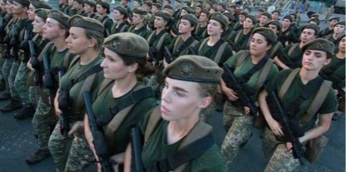 В Україні дівчатам дозволили вчитися у військових ліцеях В Україні дівчатам дозволили вчитися у військових ліцеях