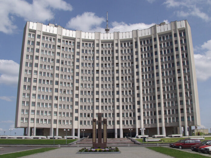 Антикорупційне бюро провело обшуки у Львівській податковій службі Антикорупційне бюро провело обшуки у Львівській податковій службі