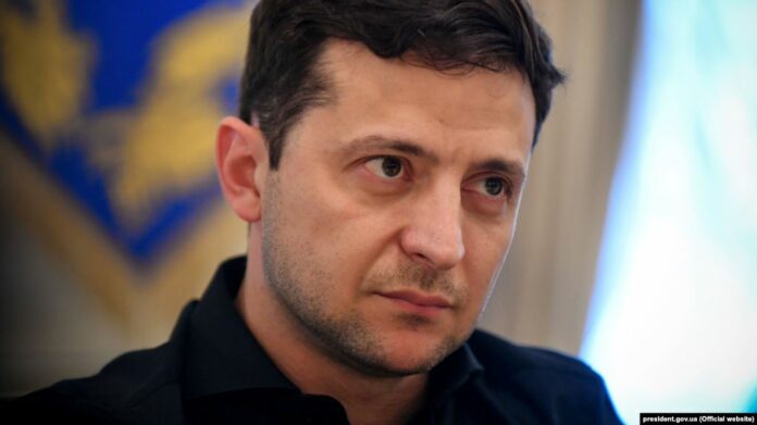 Зеленський запевнив, що в Україні не буде дефолту Зеленський запевнив, що в Україні не буде дефолту