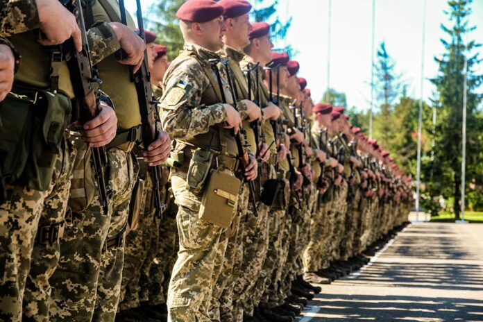 На Львівщині розпочалися військові навчання з іноземними інструкторами (фото) На Львівщині розпочалися військові навчання з іноземними інструкторами (фото)