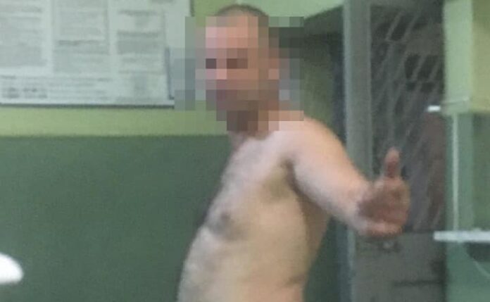 У Львові затримали батька-дебошира за бійку з патрульними (фото) У Львові затримали батька-дебошира за бійку з патрульними (фото)