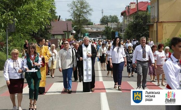 Андрій Садовий взяв участь у вшануванні Героїв у Яворові Андрій Садовий взяв участь у вшануванні Героїв у Яворові