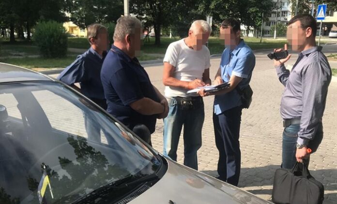 «Відмили» на 10 мільйонів: на Львівщині посадовці держпідприємства розбирали і продавали виробничі приміщення «Відмили» на 10 мільйонів: на Львівщині посадовці держпідприємства розбирали і продавали виробничі приміщення