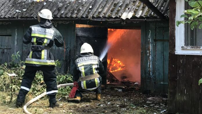 На Львівщині вщент згоріла літня кухня На Львівщині вщент згоріла літня кухня
