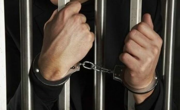 У Львові крадій-рецедивіст обікрав паркомат У Львові крадій-рецедивіст обікрав паркомат