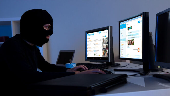 На Львівщині чоловік заробляв на незаконному показі фільмів в інтернеті На Львівщині чоловік заробляв на незаконному показі фільмів в інтернеті
