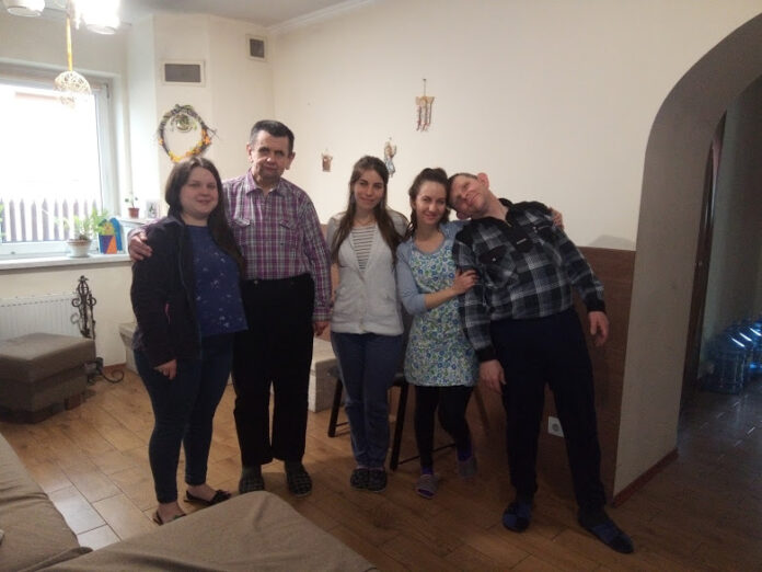 Дім, де живе любов: як у Львові людей з розумовою неповносправністю вчать самостійності Дім, де живе любов: як у Львові людей з розумовою неповносправністю вчать самостійності