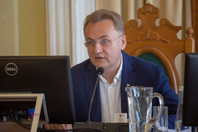 Львівські депутати відмовилися призначати Садовому нових заступників Львівські депутати відмовилися призначати Садовому нових заступників