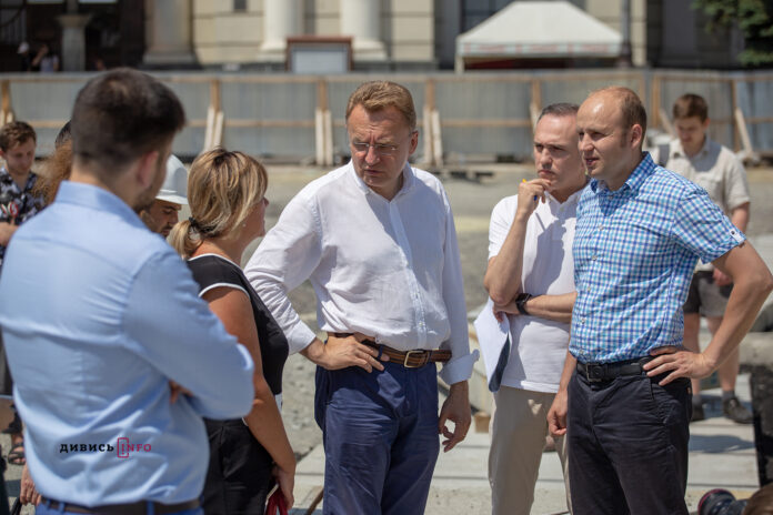 Паркінг на Петрушевича: цього року буде визначена компанія, яка реалізовуватиме проект Паркінг на Петрушевича: цього року буде визначена компанія, яка реалізовуватиме проект