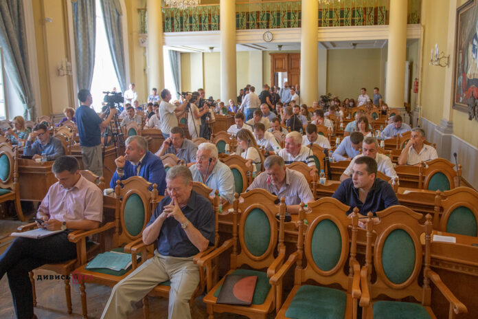 Депутати виділили землю під офісний центр біля Стрийського ринку Депутати виділили землю під офісний центр біля Стрийського ринку