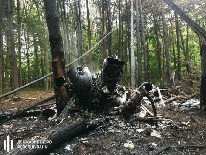 Сьогодні у Бродах прощатимуться із загиблими на Рівненщині пілотами гелікоптера Сьогодні у Бродах прощатимуться із загиблими на Рівненщині пілотами гелікоптера
