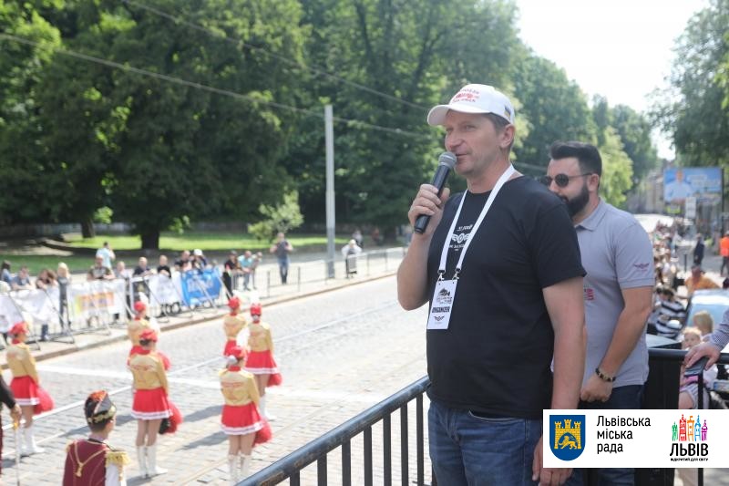 У Львові триває фестиваль ретро-автомобілів Leopolis Grand Prix (фото) - 4