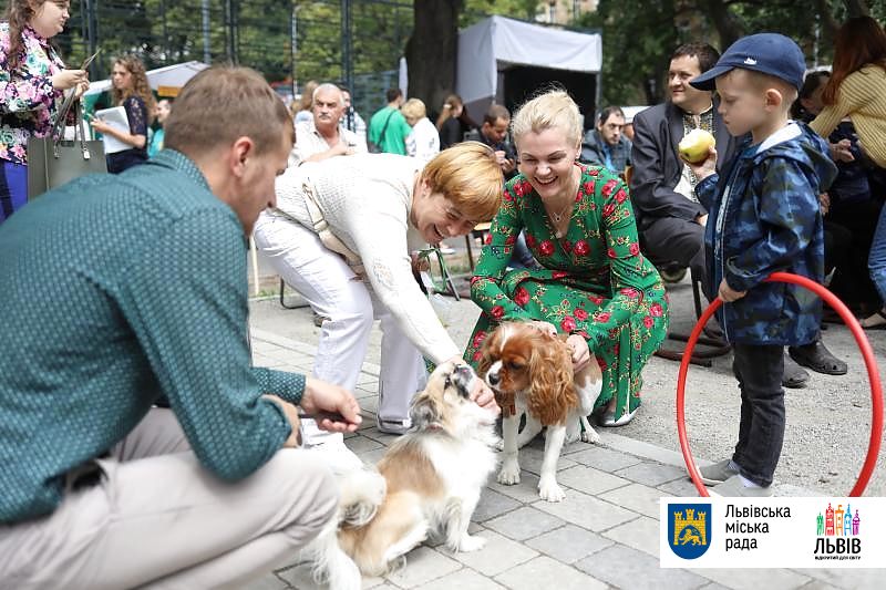 У центрі Львова організували фестиваль «Ковчег дружби» (фото) - 3