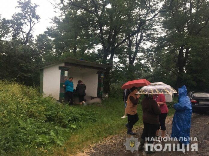 Троє львів’ян загинули на Франківщині від удару блискавки Троє львів’ян загинули на Франківщині від удару блискавки