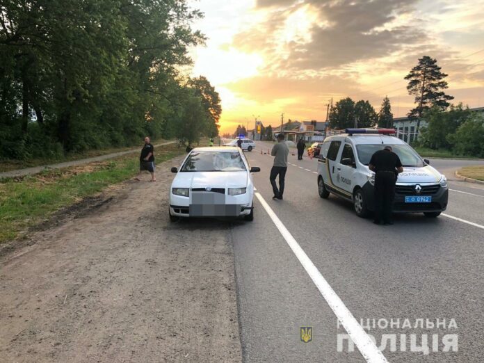 У Самборі водій легковика збив на смерть 22-річного юнака У Самборі водій легковика збив на смерть 22-річного юнака