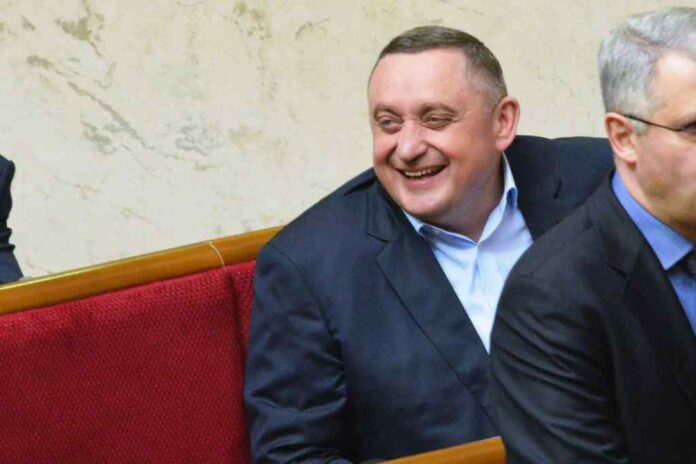 У Вакарчука заявляють про порушення у 118-окрузі, де лідирує Дубневич У Вакарчука заявляють про порушення у 118-окрузі, де лідирує Дубневич
