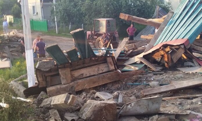 На Львівщині знищили дзвіницю другої половини ХІХ століття (фото) На Львівщині знищили дзвіницю другої половини ХІХ століття (фото)