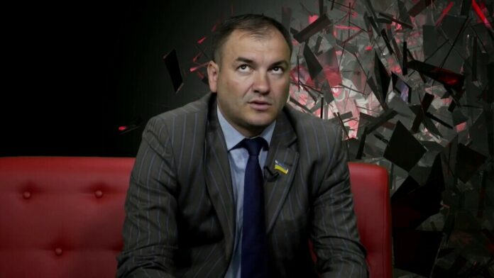 Секретар Бориспільської міськради, який агітував за Зеленського, подасть на нього до суду Секретар Бориспільської міськради, який агітував за Зеленського, подасть на нього до суду