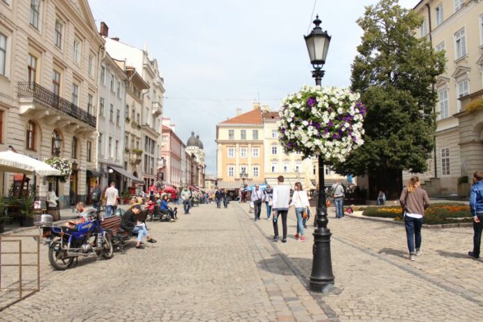 У Львові патрульний у свій вихідний затримав водія напідпитку (відео) У Львові патрульний у свій вихідний затримав водія напідпитку (відео)