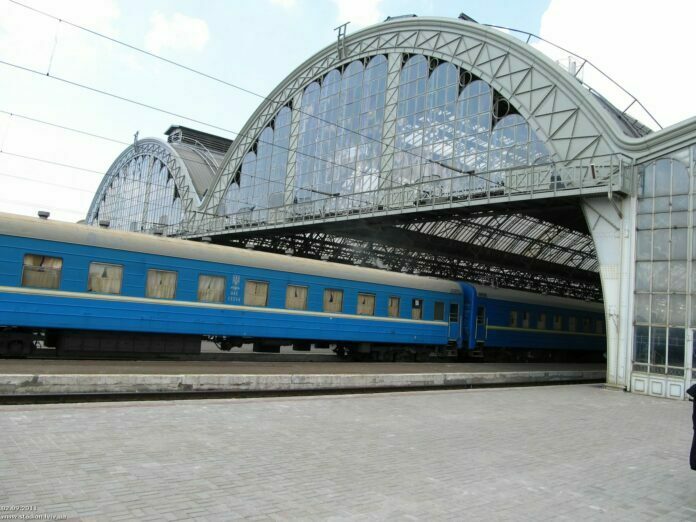 Львівська залізниця змінила розклад руху приміських поїздів Львівська залізниця змінила розклад руху приміських поїздів