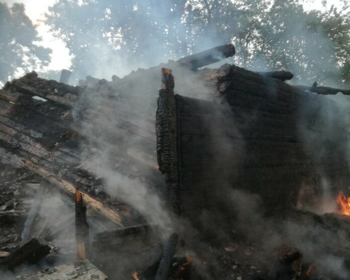На Львівщині вщент згорів дерев’яний житловий будинок На Львівщині вщент згорів дерев’яний житловий будинок