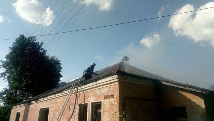 На Львівщині горів колишній дитячий садок На Львівщині горів колишній дитячий садок