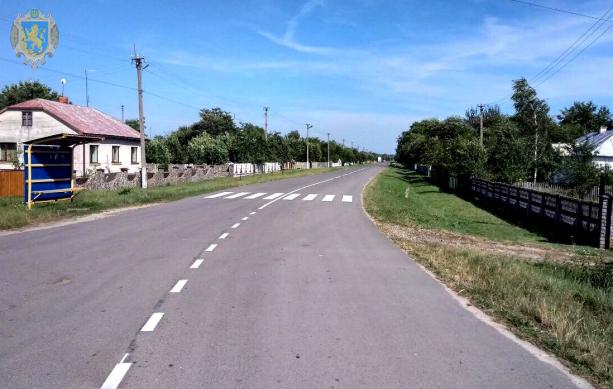 На автошляхах Львівщини нанесли понад 300 км розмітки