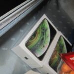 Чоловік у валізі заховав від митників одинадцять «Apple IPhone Xs» - 3