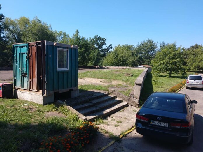 У Львові почали зводити підозрілу забудову на території Львівської політехніки (фото) У Львові почали зводити підозрілу забудову на території Львівської політехніки (фото)