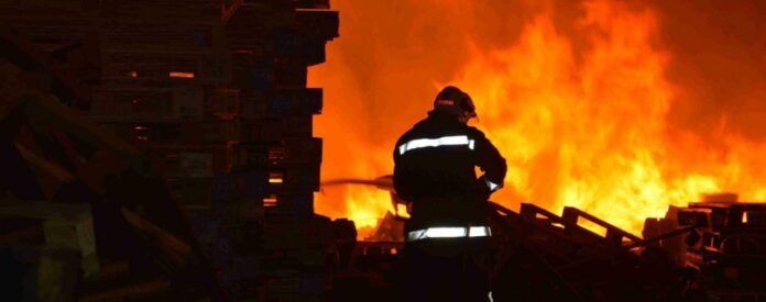 У Пустомитівському районі горів житловий будинок У Пустомитівському районі горів житловий будинок