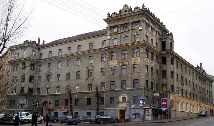Колишній гуртожиток біля львівського цирку переобладнають у готель. Візуалізація Колишній гуртожиток біля львівського цирку переобладнають у готель. Візуалізація