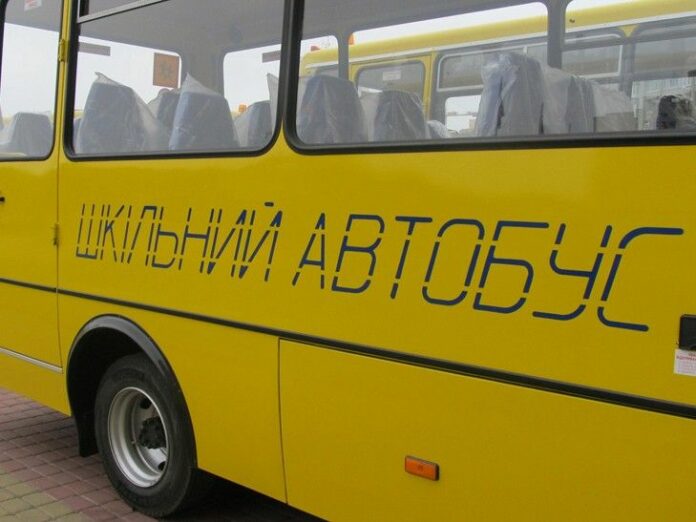 На Львівщині дітей можуть залишити без шкільних автобусів На Львівщині дітей можуть залишити без шкільних автобусів