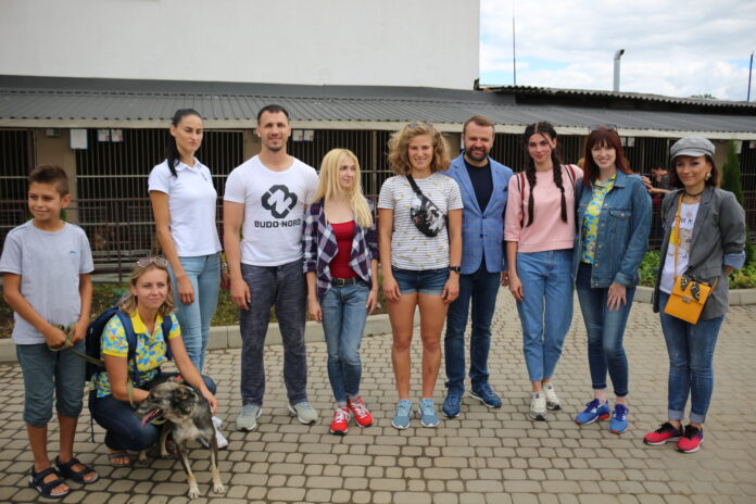 Як львівські спортсмени допомогли знайти дім безпритульній Френі (фото) Як львівські спортсмени допомогли знайти дім безпритульній Френі (фото)