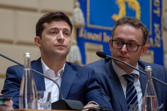 Зеленський запропонував Путіну зустрітися у Мінську і поговорити, чий Крим (відео) Зеленський запропонував Путіну зустрітися у Мінську і поговорити, чий Крим (відео)