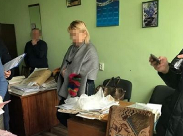 У Львові за отримання хабара суд оштрафував працівницю БТІ У Львові за отримання хабара суд оштрафував працівницю БТІ
