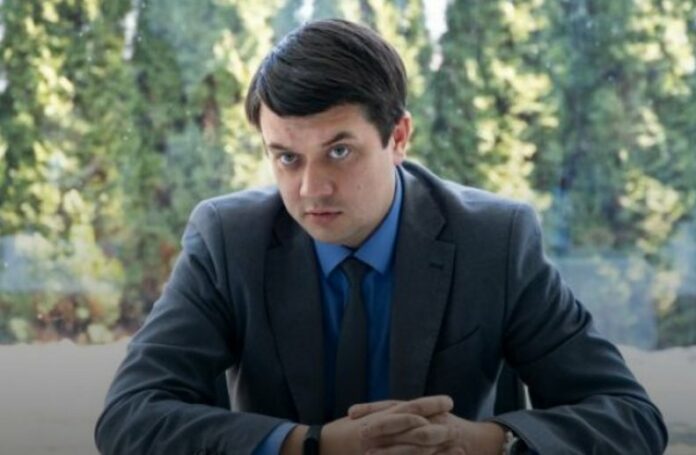Разумков: Буду розмовляти російською, поки триває окупація Донбасу Разумков: Буду розмовляти російською, поки триває окупація Донбасу