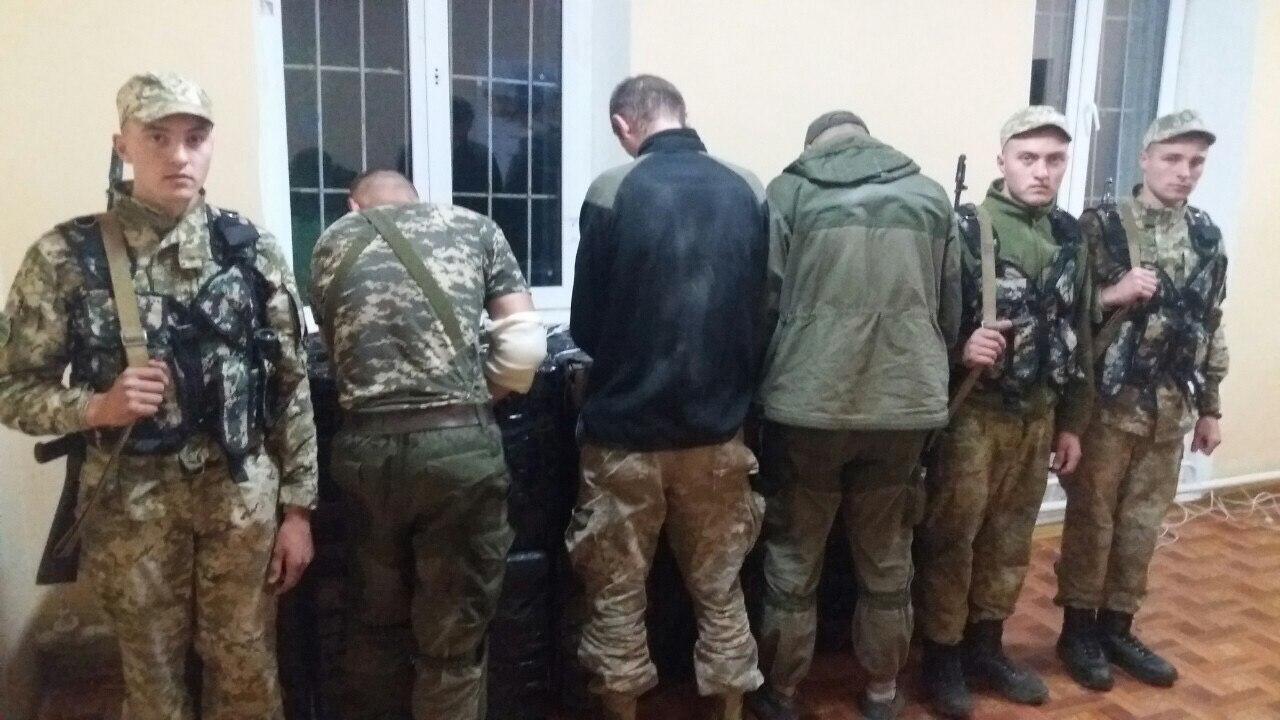 На Львівщині прикордонники «на гарячому» затримали контрабандистів (фото)