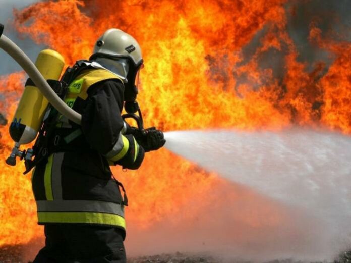 На Львівщині вщент згоріла будівля На Львівщині вщент згоріла будівля