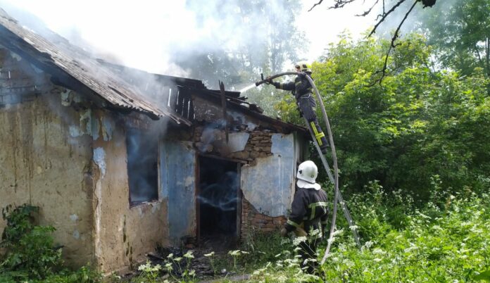 На Львівщині згорів житловий будинок На Львівщині згорів житловий будинок