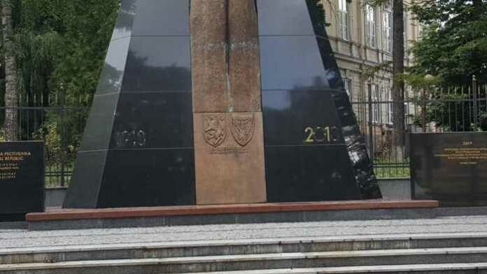 ЛОДА хоче передати на баланс львівської мерії свій пам’ятник ЗУНР ЛОДА хоче передати на баланс львівської мерії свій пам’ятник ЗУНР