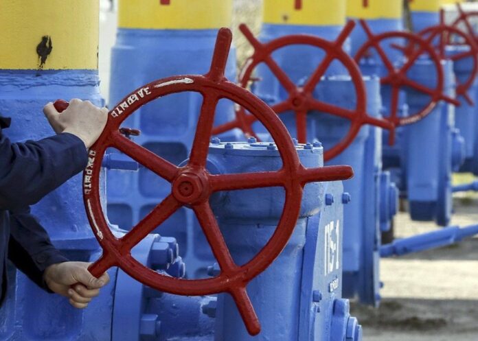Мешканці Сихова через прорив трубопроводу залишились без газу Мешканці Сихова через прорив трубопроводу залишились без газу