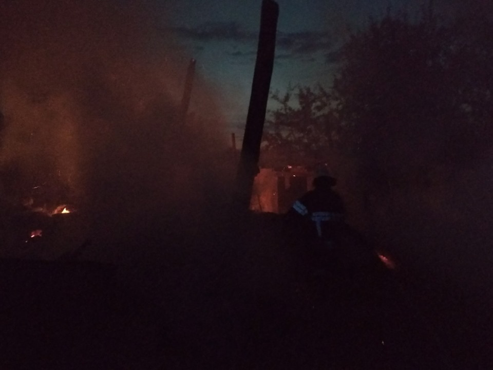 На Львівщині під час пожежі згоріла худоба і дві тонни сіна (фото) - 3