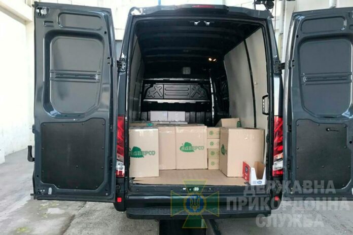 На Львівщині прикордонники вилучили ліки та косметику на півмільйона гривень (фото) На Львівщині прикордонники вилучили ліки та косметику на півмільйона гривень (фото)
