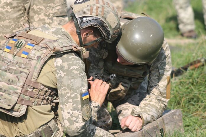 Львівські десантники покращують фахову майстерність на Яворівському полігоні Львівські десантники покращують фахову майстерність на Яворівському полігоні