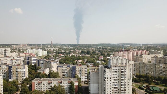 Масштабна пожежа біля Львова: з’явились нові подробиці (відео) Масштабна пожежа біля Львова: з’явились нові подробиці (відео)