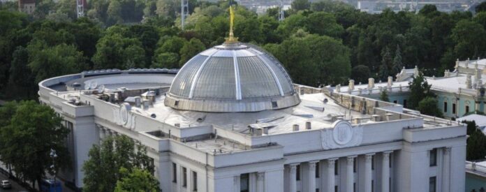 Тривожні дзвіночки: експерти стурбовані непрогнозованістю майбутніх Верховної Ради та уряду Тривожні дзвіночки: експерти стурбовані непрогнозованістю майбутніх Верховної Ради та уряду