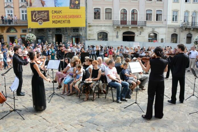 У центрі Львова відбулося ексклюзивне передвідкриття фестивалю «Музика в старому Львові» У центрі Львова відбулося ексклюзивне передвідкриття фестивалю «Музика в старому Львові»