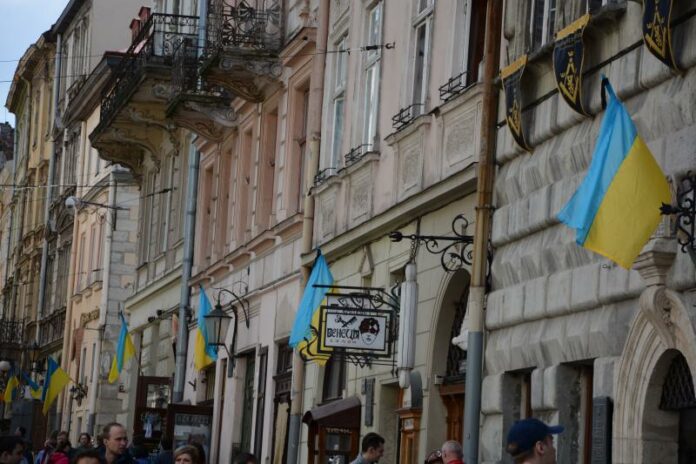 День пам’яті захисників: у Львові вшановують загиблих героїв День пам’яті захисників: у Львові вшановують загиблих героїв