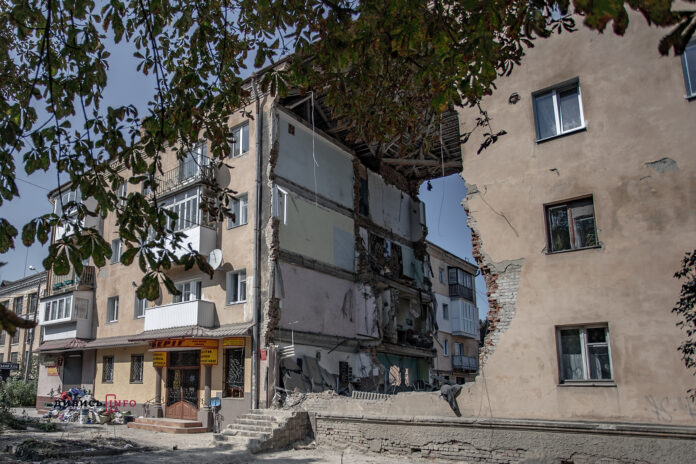 У Дрогобичі наклали арешт на будинок, що обвалився У Дрогобичі наклали арешт на будинок, що обвалився